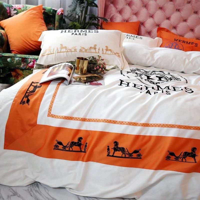 H**mes paris bed sheet