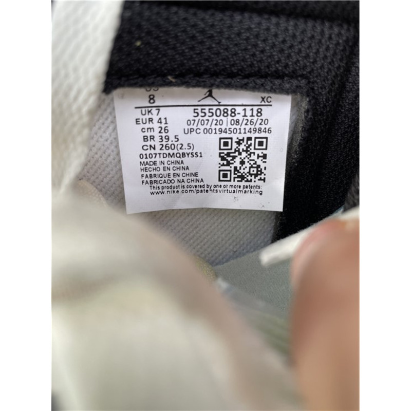 Air Jordan 1 High OG"Volt Gold"555088 118 Sneakers Men