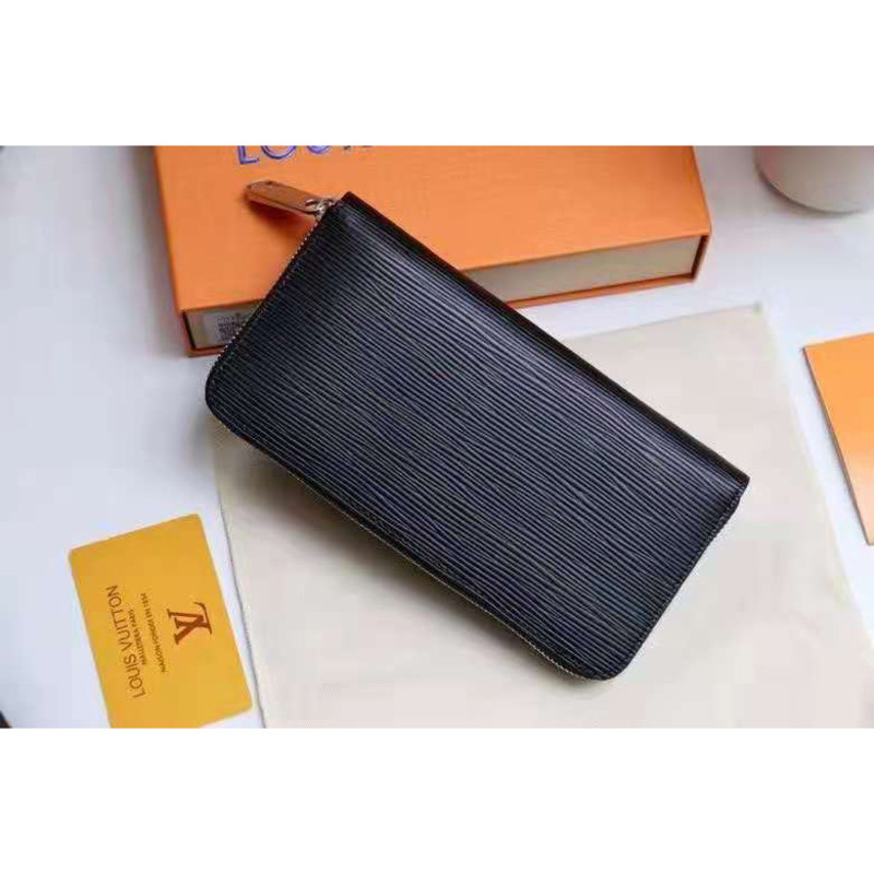 l**is V*t*n black wallet