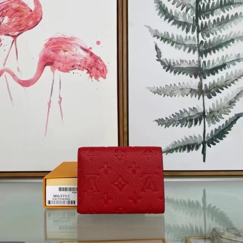 l**is V*t*n monogram wallet