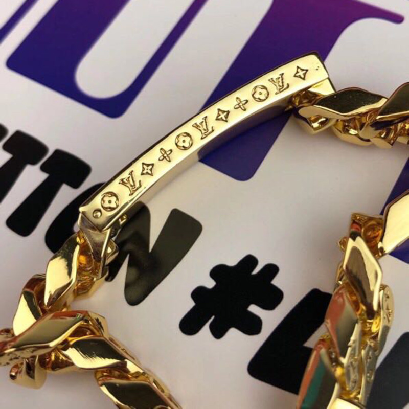 l**is V*t*n x nba bracelet gold