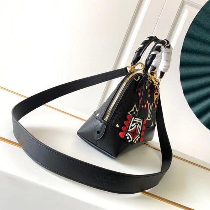 l**is V*t*n carfty alma pm