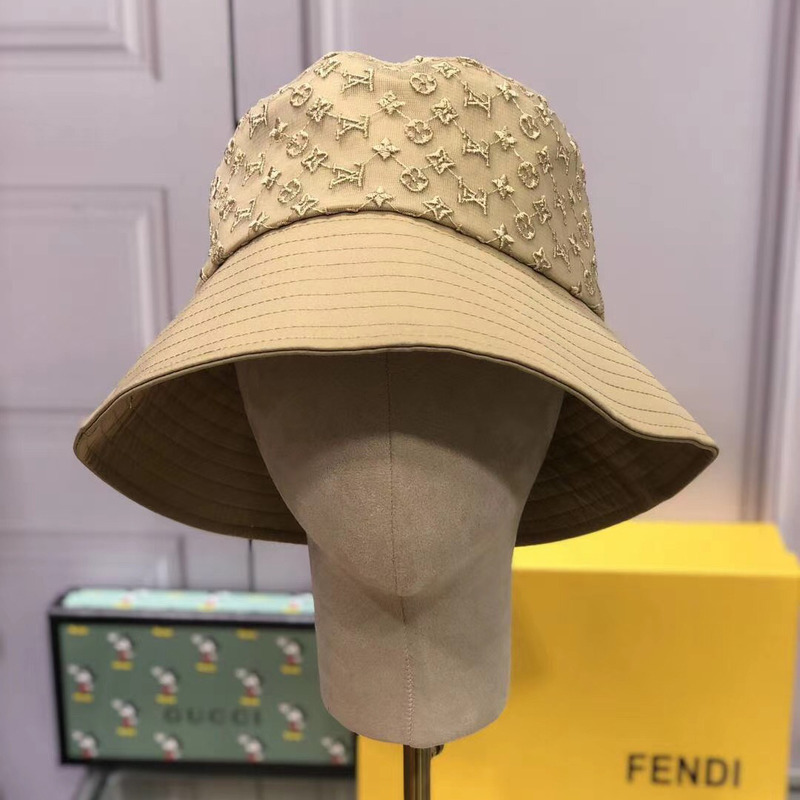 l**is V*t*n monogram bucket hat