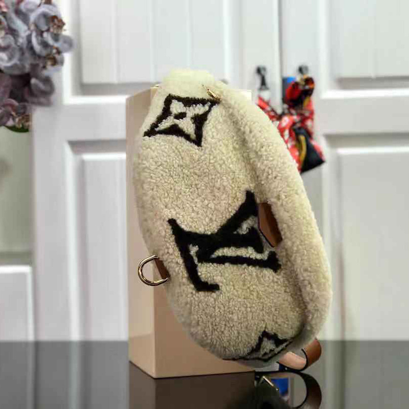 l**is V*t*n monogram lv bumbag