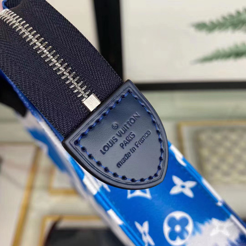 l**is V*t*n monogram tote handbag