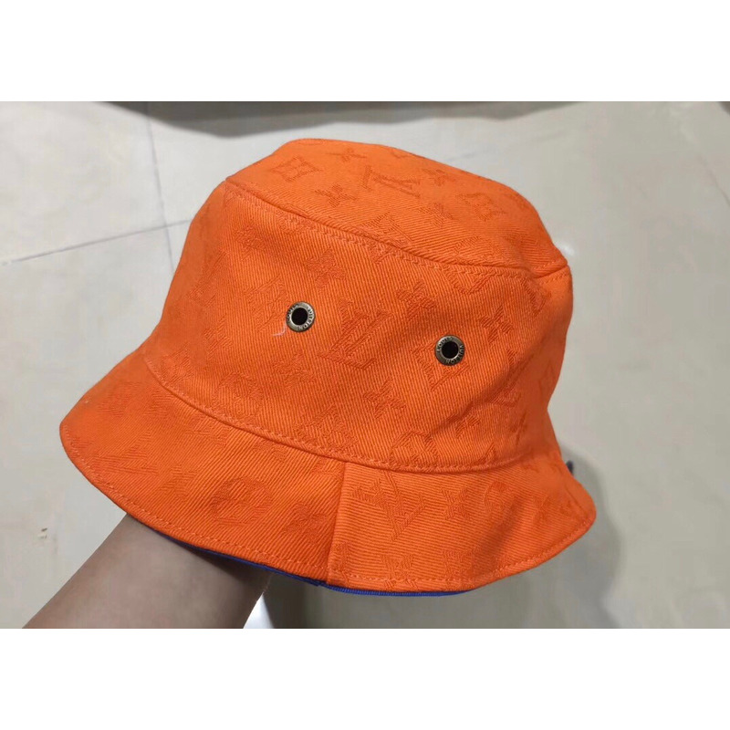 l**is V*t*n jacquard bucket hat