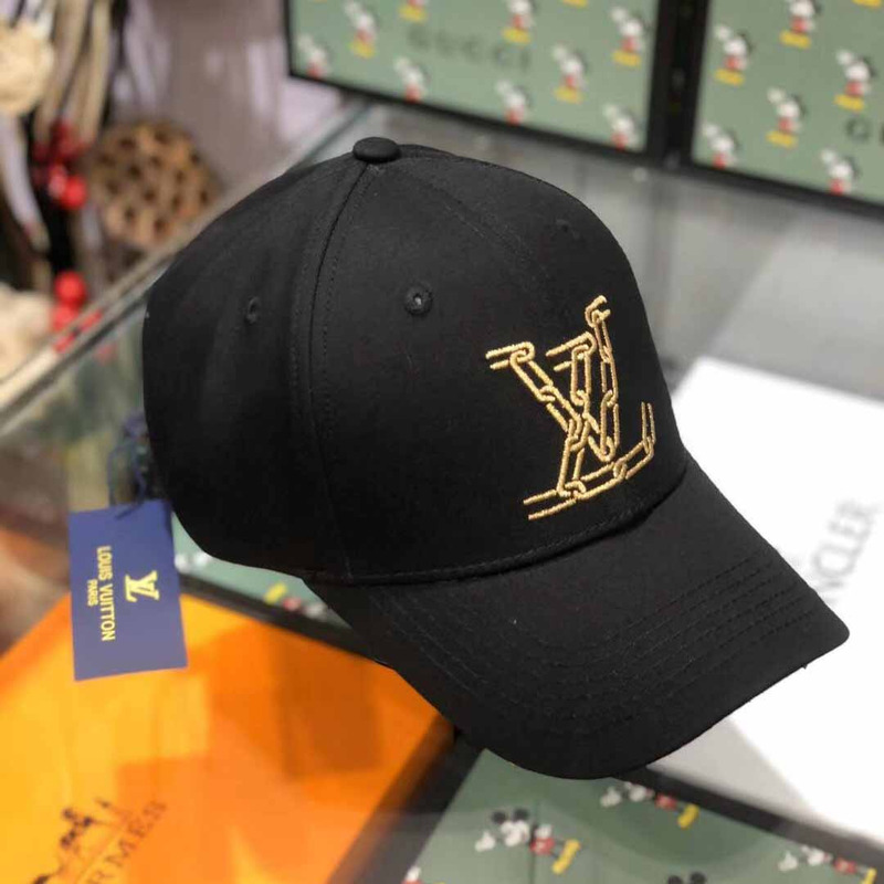 l**is V*t*n chain cap