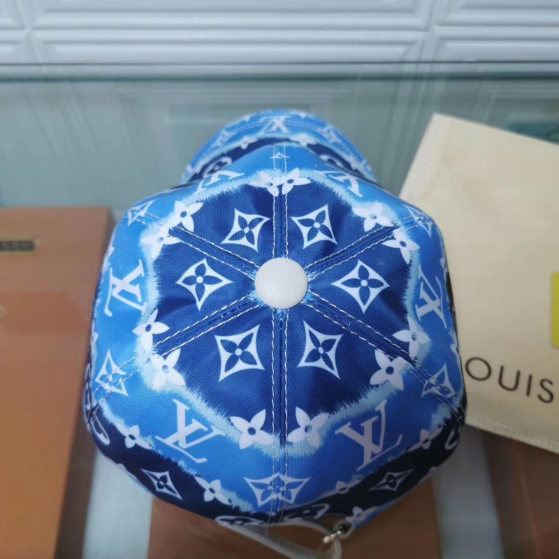 l**is V*t*n monogram baseball cap