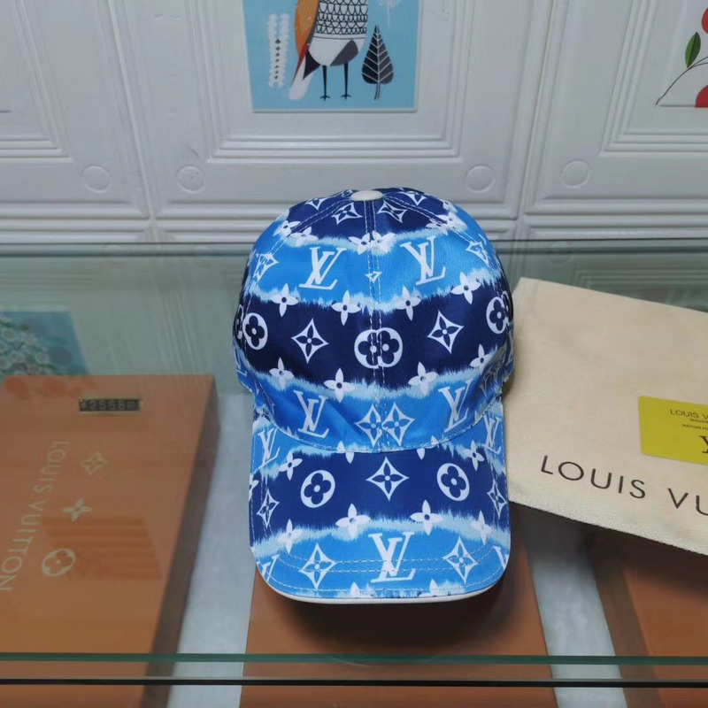 l**is V*t*n monogram baseball cap