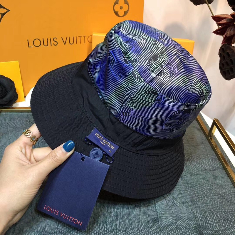 l**is V*t*n 2054 transformable bob