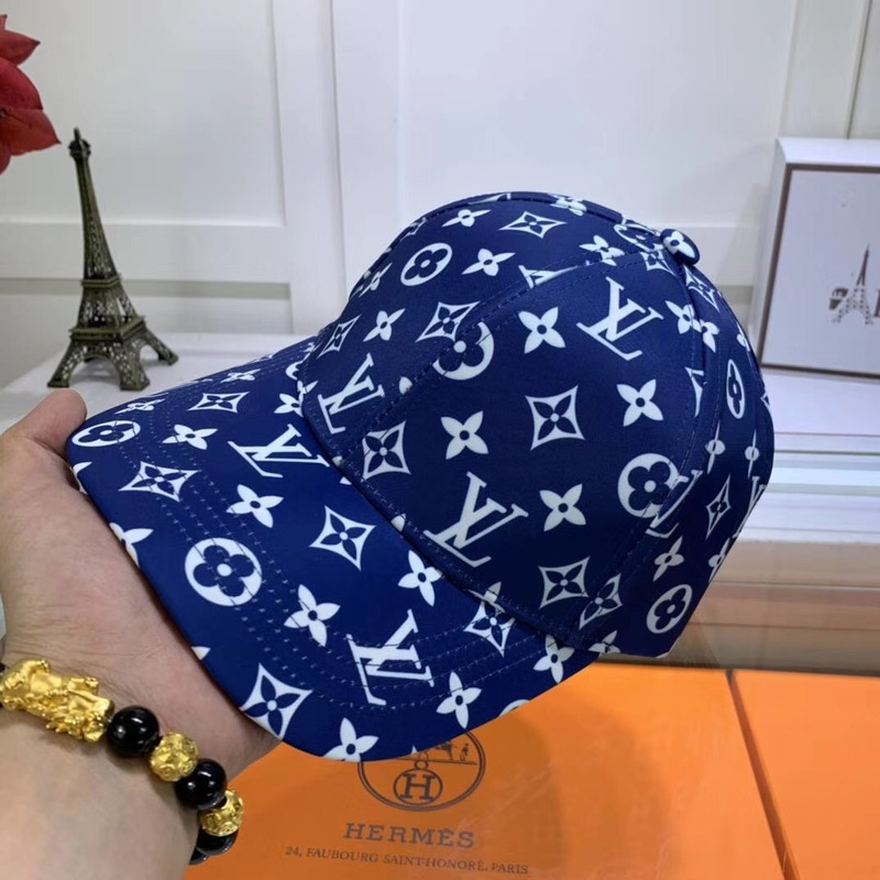 l**is V*t*n monogram baseball cap blue