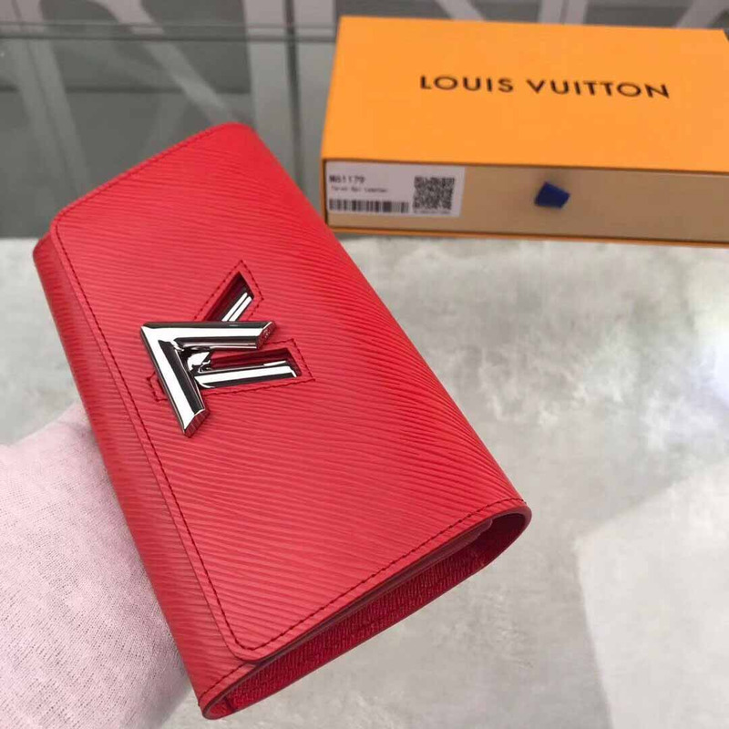 l**is V*t*n red wallet