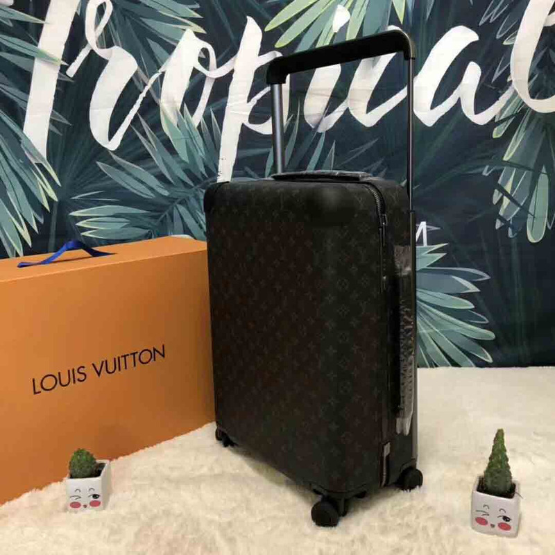 l**is V*t*n black monogram luggage