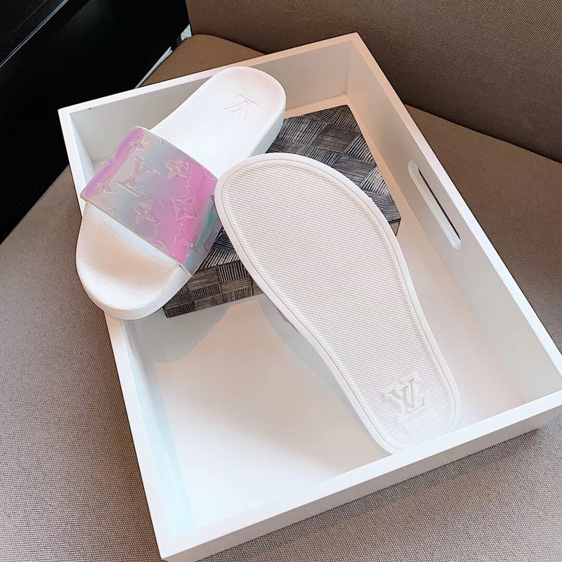 l**is V*t*n waterfront mule sandals in pink