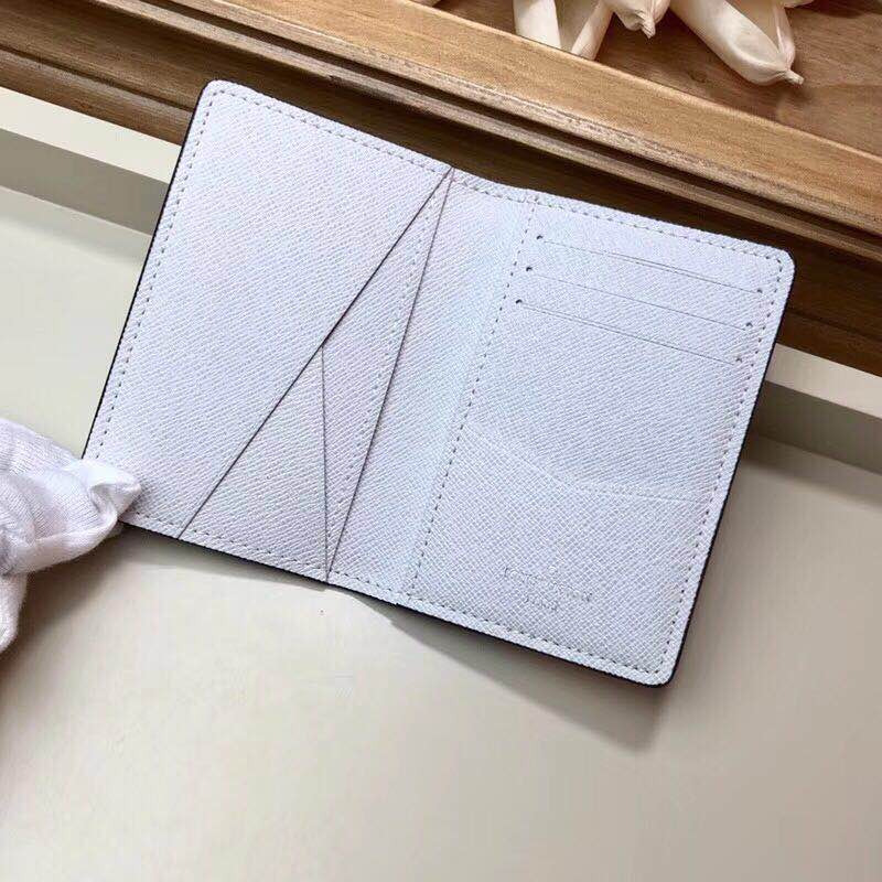 l**is V*t*n pocket organizer in blanc