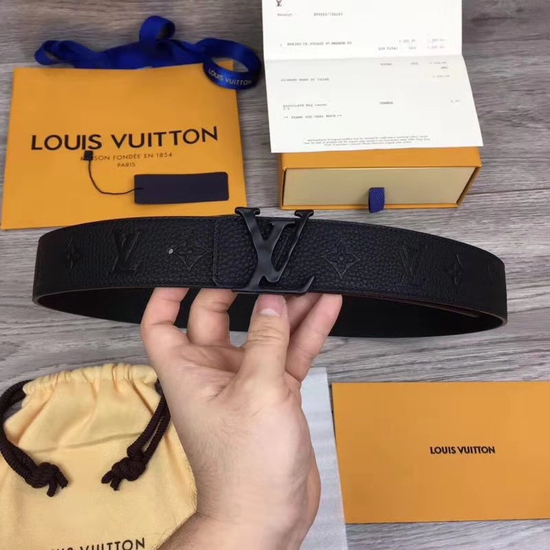 l**is V*t*n monogram reverso belt in black