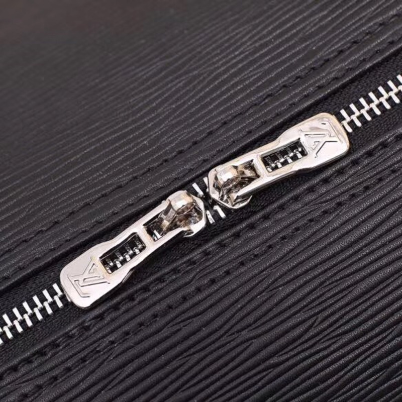 l**is V*t*n black duffle bag