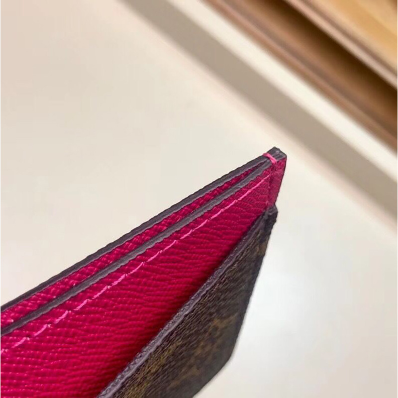 l**is V*t*n card holder