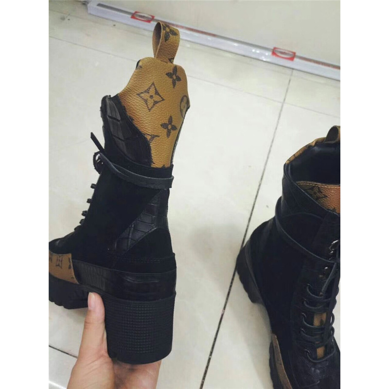 l**is V*t*n women high top shoes