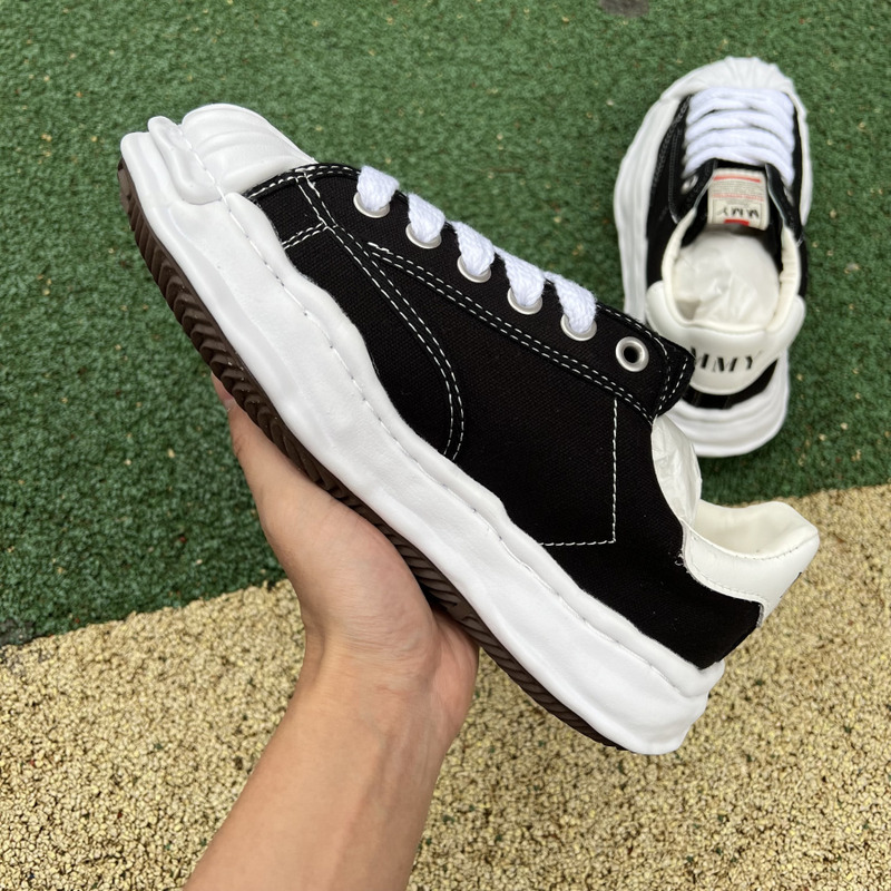 Mihara Yasuhiro "BLAKEY" OG Sole Canvas Low-top Sneaker