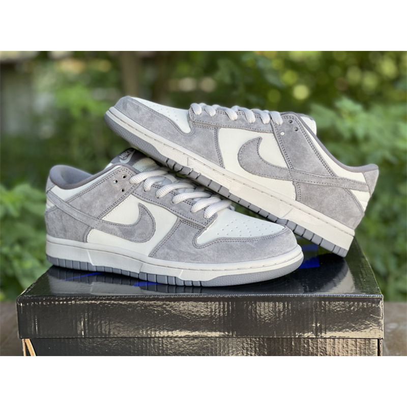 Nike SB Dunk Low 854866 002 Sneakers Men Women