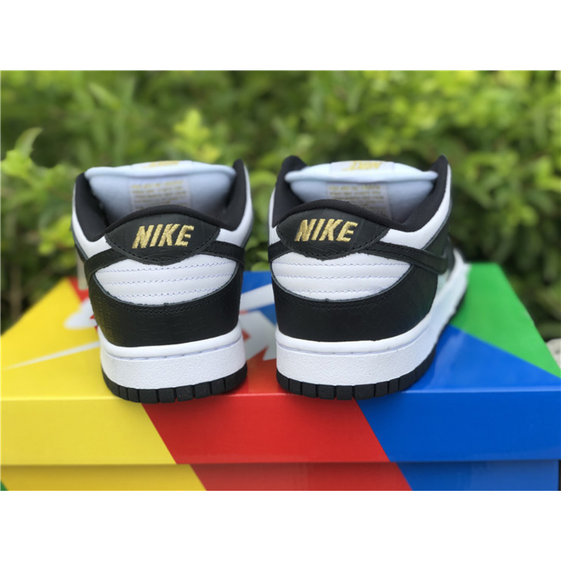S*p*e x nike sb dunk low "black stars" dh3228 102 sneakers men women