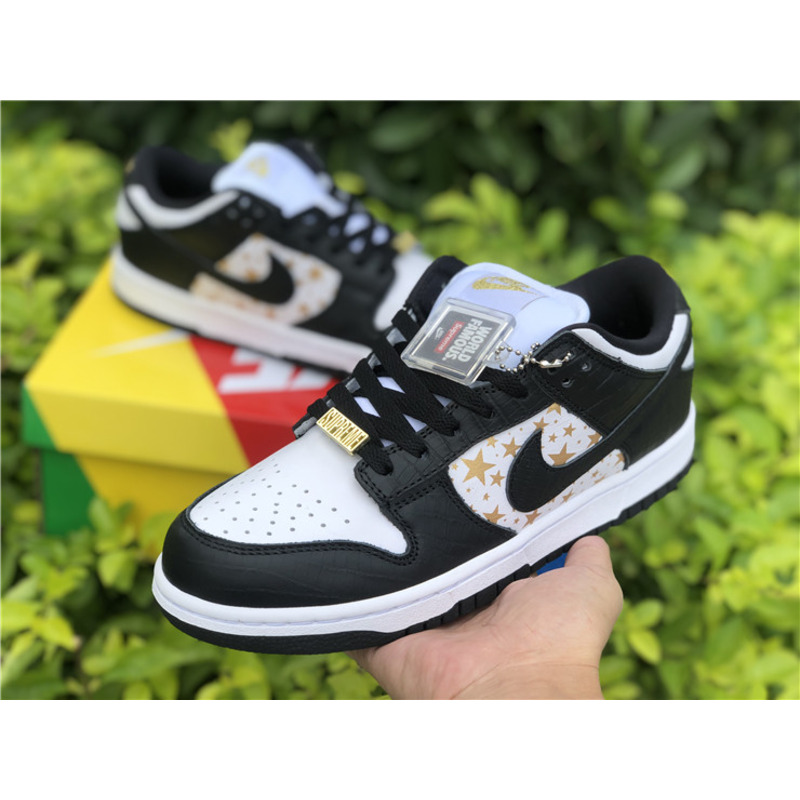 S*p*e x nike sb dunk low "black stars" dh3228 102 sneakers men women