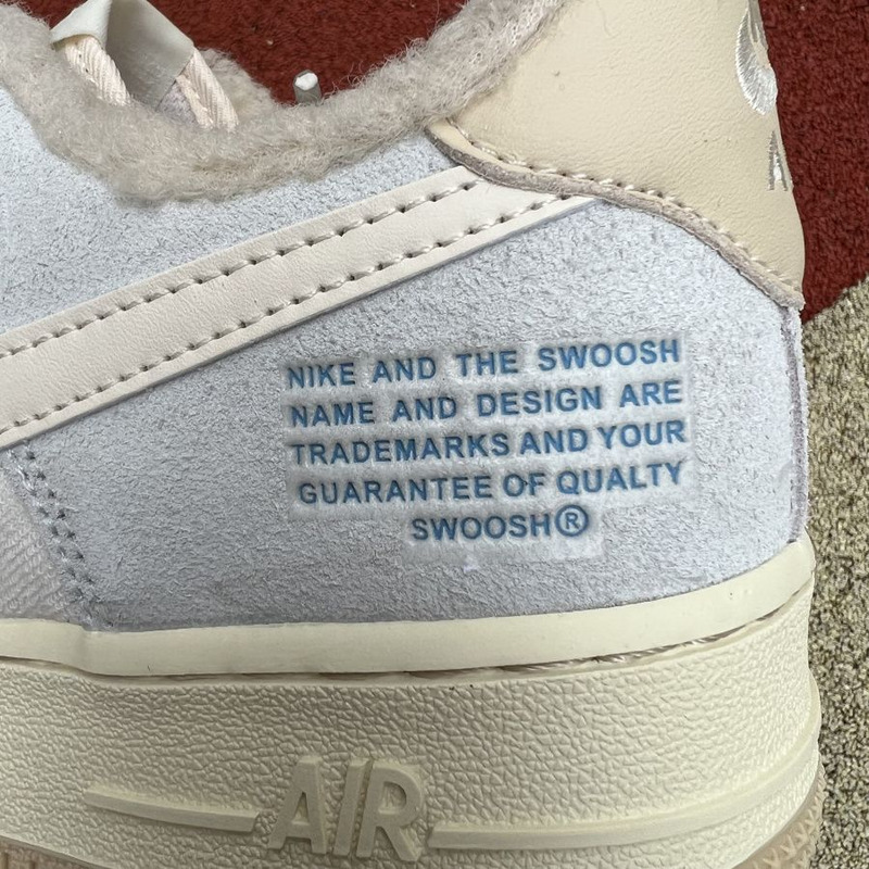 Nike Air Force 1 low light khaki plush 07 LV8 DO7195 025 Sneakers Men Women