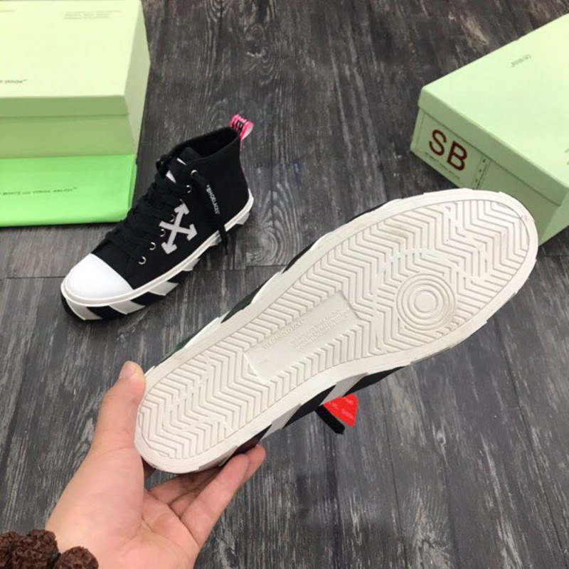 Off-White Arrow Stripe Sneakers