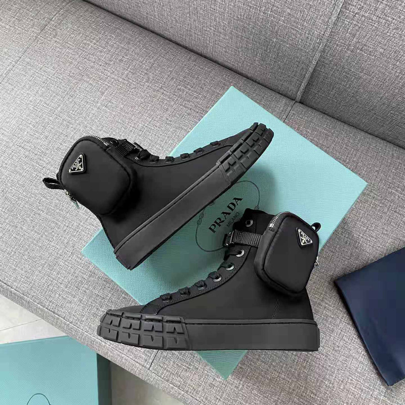 Pra*a strapped pouch lace-up boots